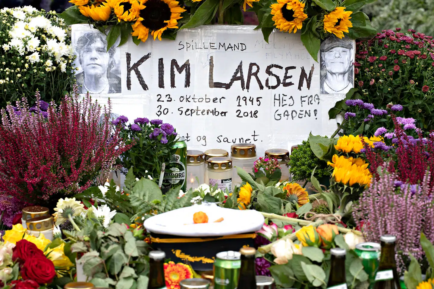 På Christianshavns Torv i København. Mandag den 1. oktober.