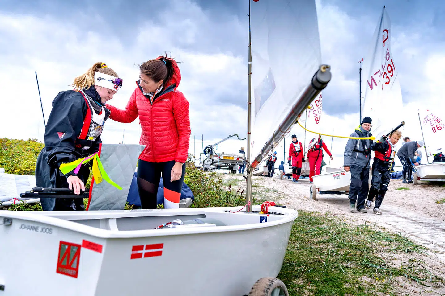 Astrid Simonsen Joos er glad for, at hendes datter, Johanne, har fundet en sport, hun kan lide. Mange piger dropper nemlig sporten i teenageårene.