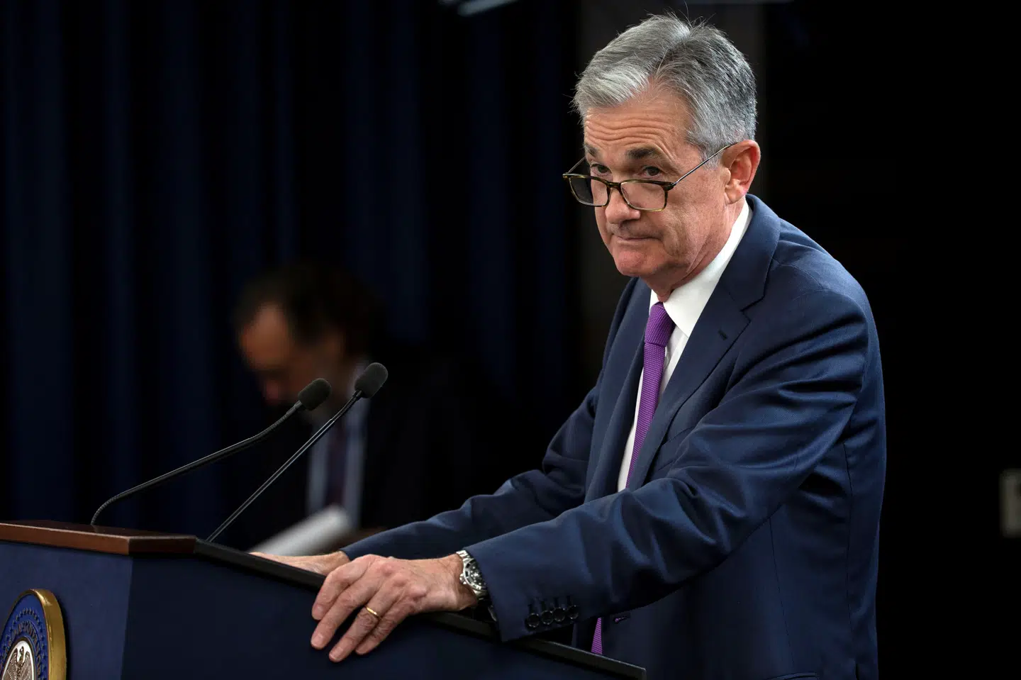 Jerome Powell, chef for USAs centralbank, er forpligtet til at bringe inflationen ned på to procent, men spørgsmålet er, om USAs rentepolitik vil muliggøre et inflationsfald?