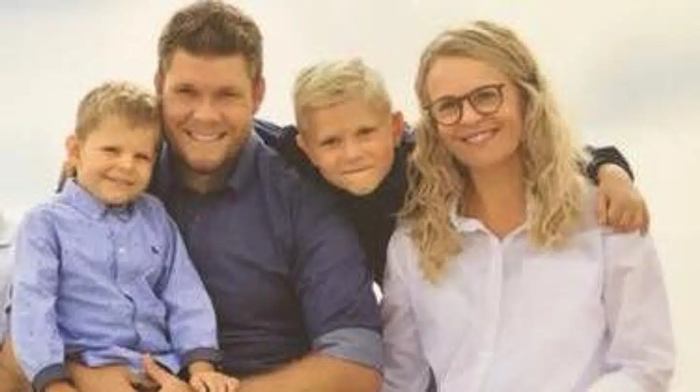 Maria sammen med sin mand og to drenge på syv og fire år. Foto: Privat.