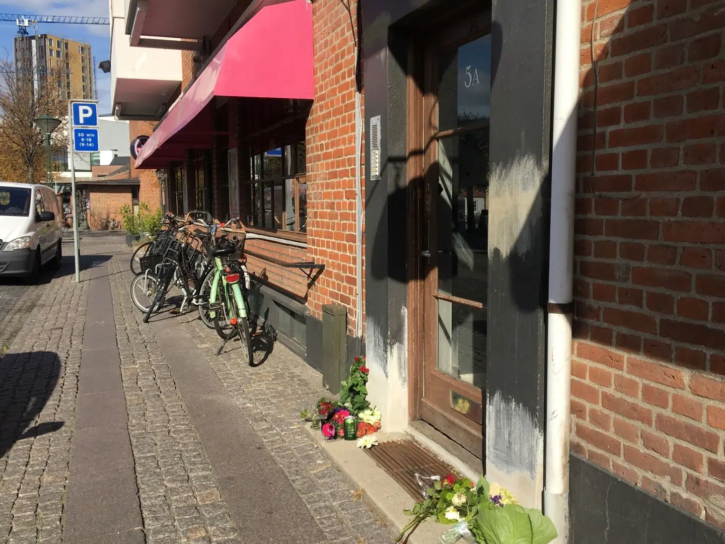 Opgangen til Kim Larsens lejlighed.