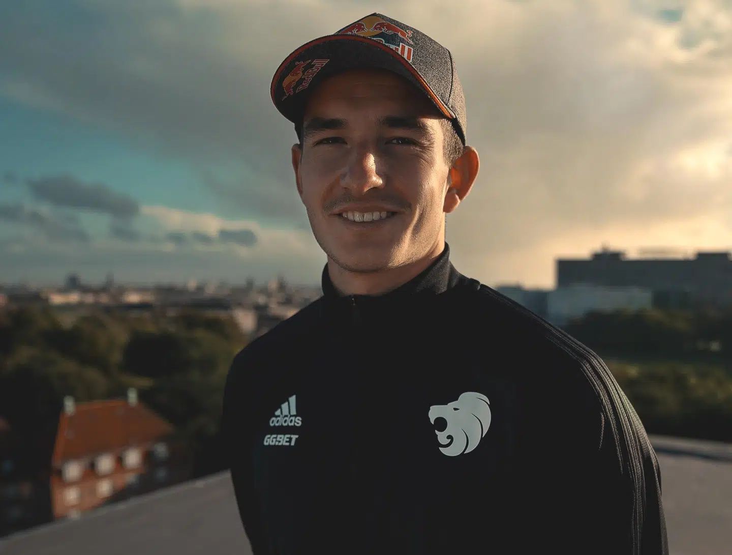 22-årige August 'Agge' Rosenmeier vil genvinde titlen som verdensmester og kaldes den bedste nogensinde.