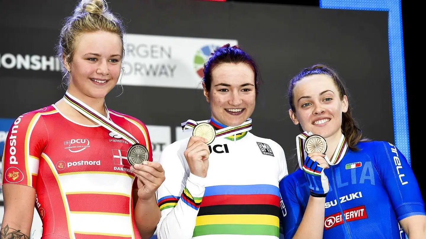 Emma Norsgaard Jørgensen (tv.) vandt en VM-sølvmedalje sidste år.