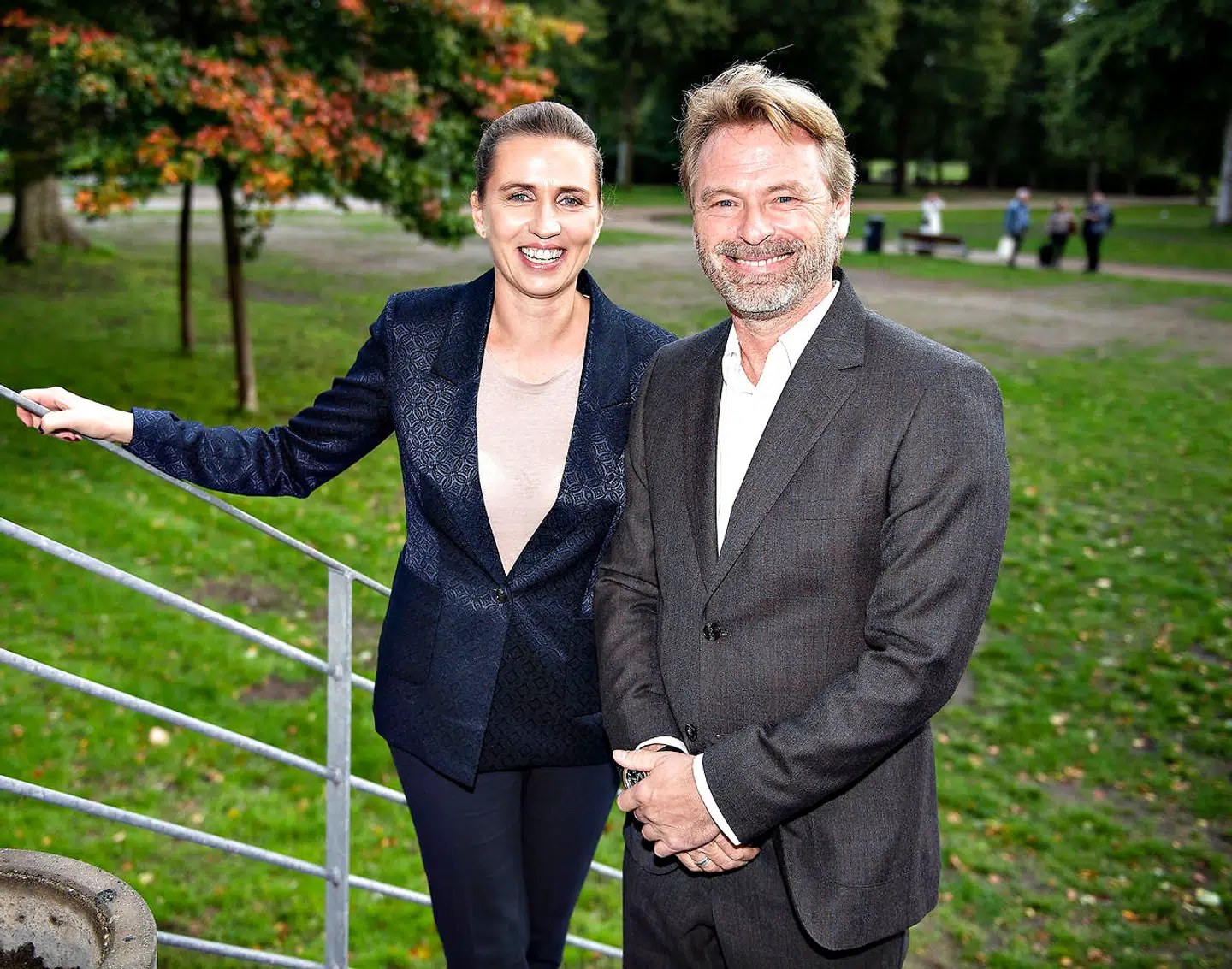 Formand Mette Frederiksen ses her med kæresten Bo Tengberg ved Socialdemokratiets Kongres i Aalborg Kongres og Kulturcenter, lørdag 22. september 2018. Mette Frederiksen sagde på talerstolen at han havde friet, og hun havde sagt ja.. (Foto: Henning Bagger/Ritzau Scanpix)