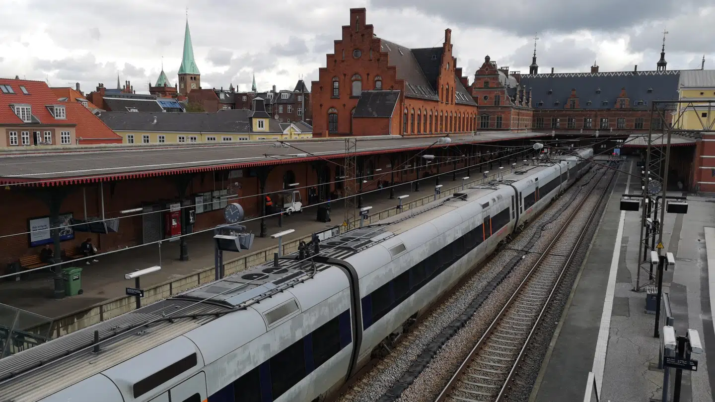 Det var her ved Helsingør Station, det gik galt for Tim Kring for fem år siden.