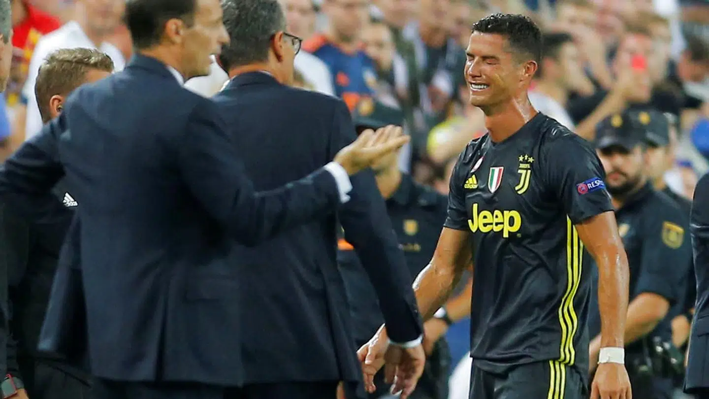 Cristiano Ronaldo græd, da han forlod banen.
