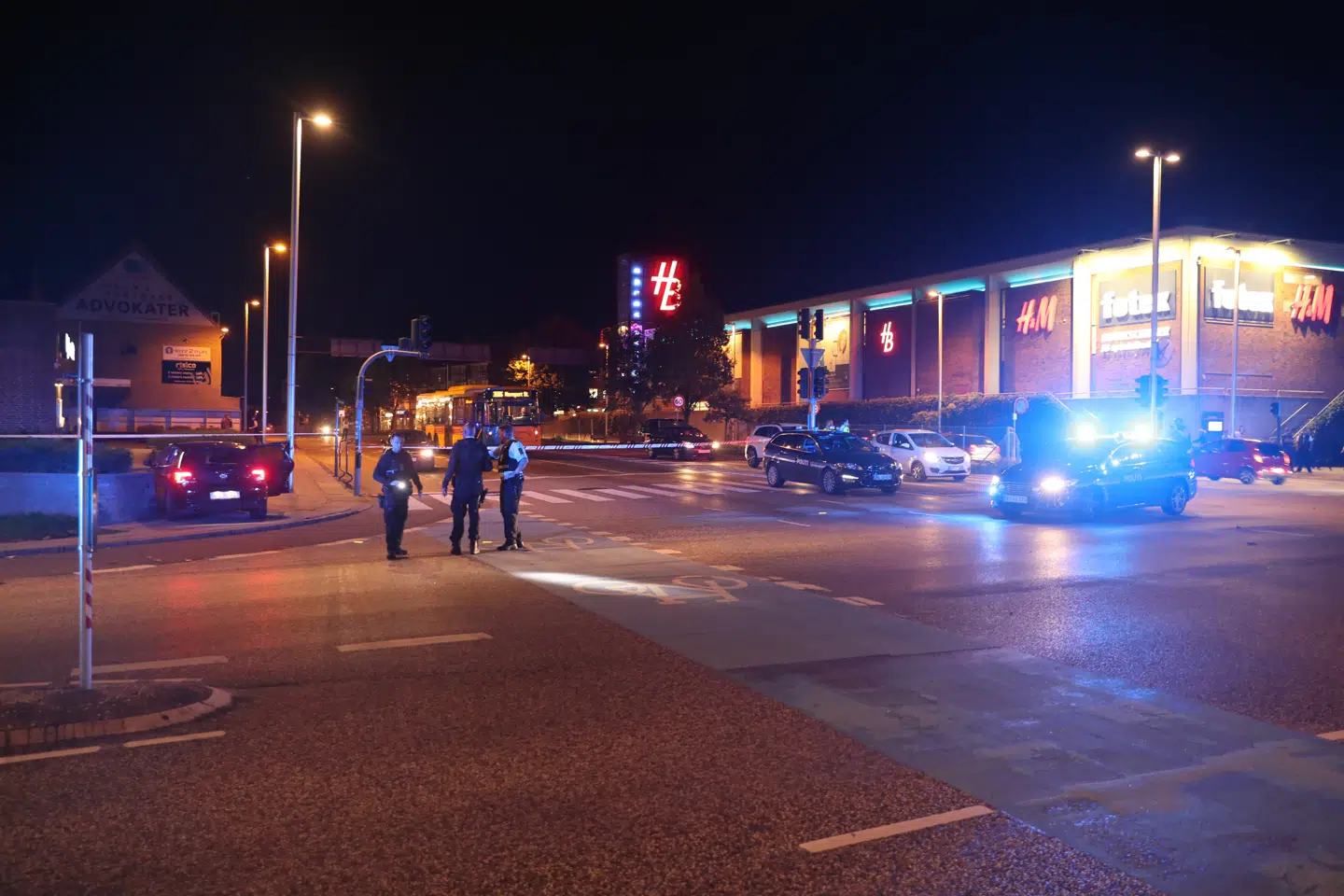 Det var lige ved siden af Herlev Bymidte at skuddene blev affyret. Personen eller personerne bag er stadig på fri fod.