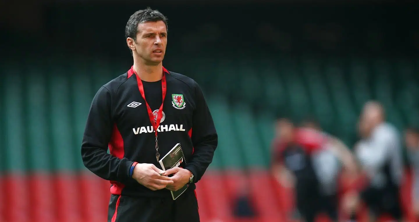 Gary Speed som landstræner for Wales.