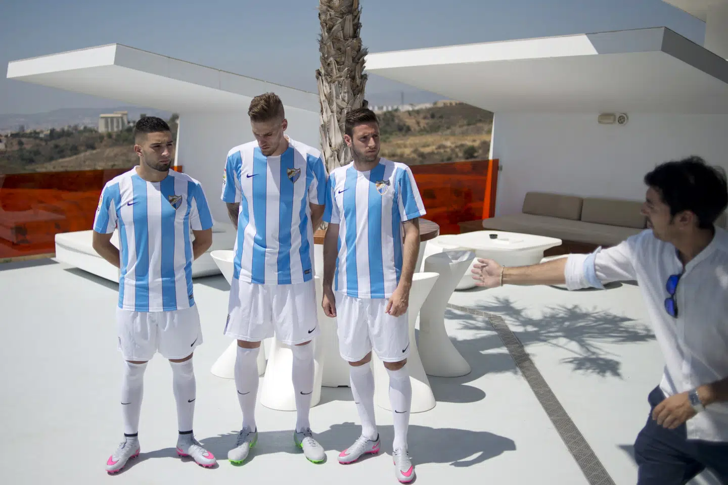 Adnane Tighadouini (til venstre) skiftede i 2015 til spanske Malaga, men er siden blevet lejet ud flere gange. Jorge Guerrero/Ritzau Scanpix