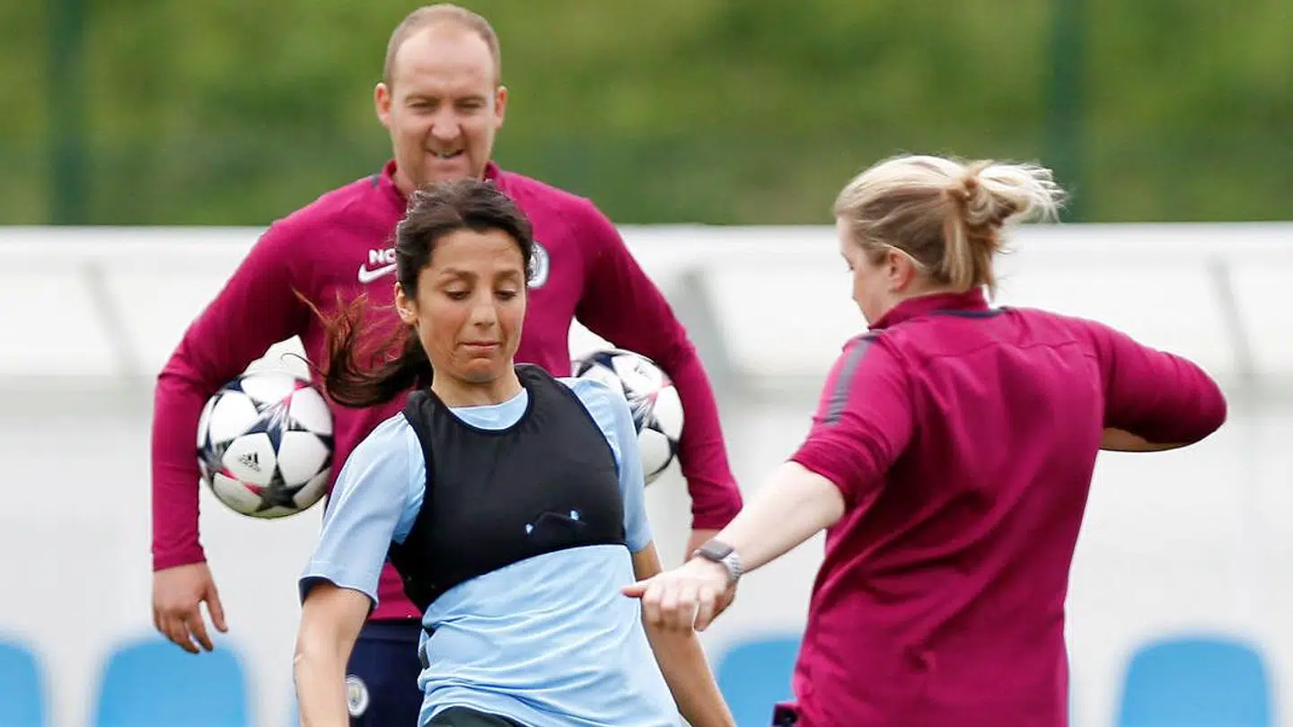Nadia Nadim til træning i Manchester City.