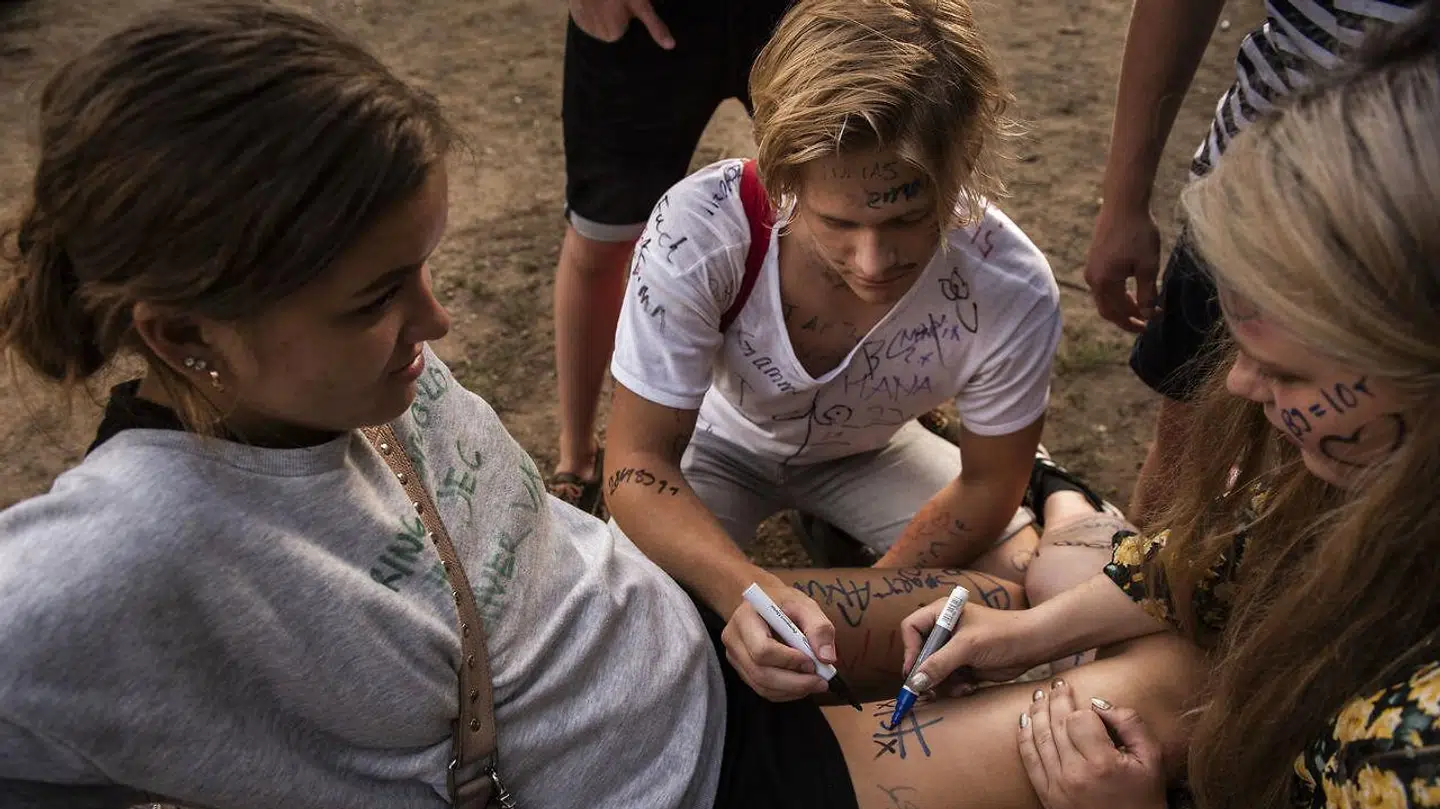 Arkivfoto: Her er det den såkaldte puttefest fra 2018, hvor unge fra gymnasier over hele København mødes i Dyrehaven ved Eremitageslottet.