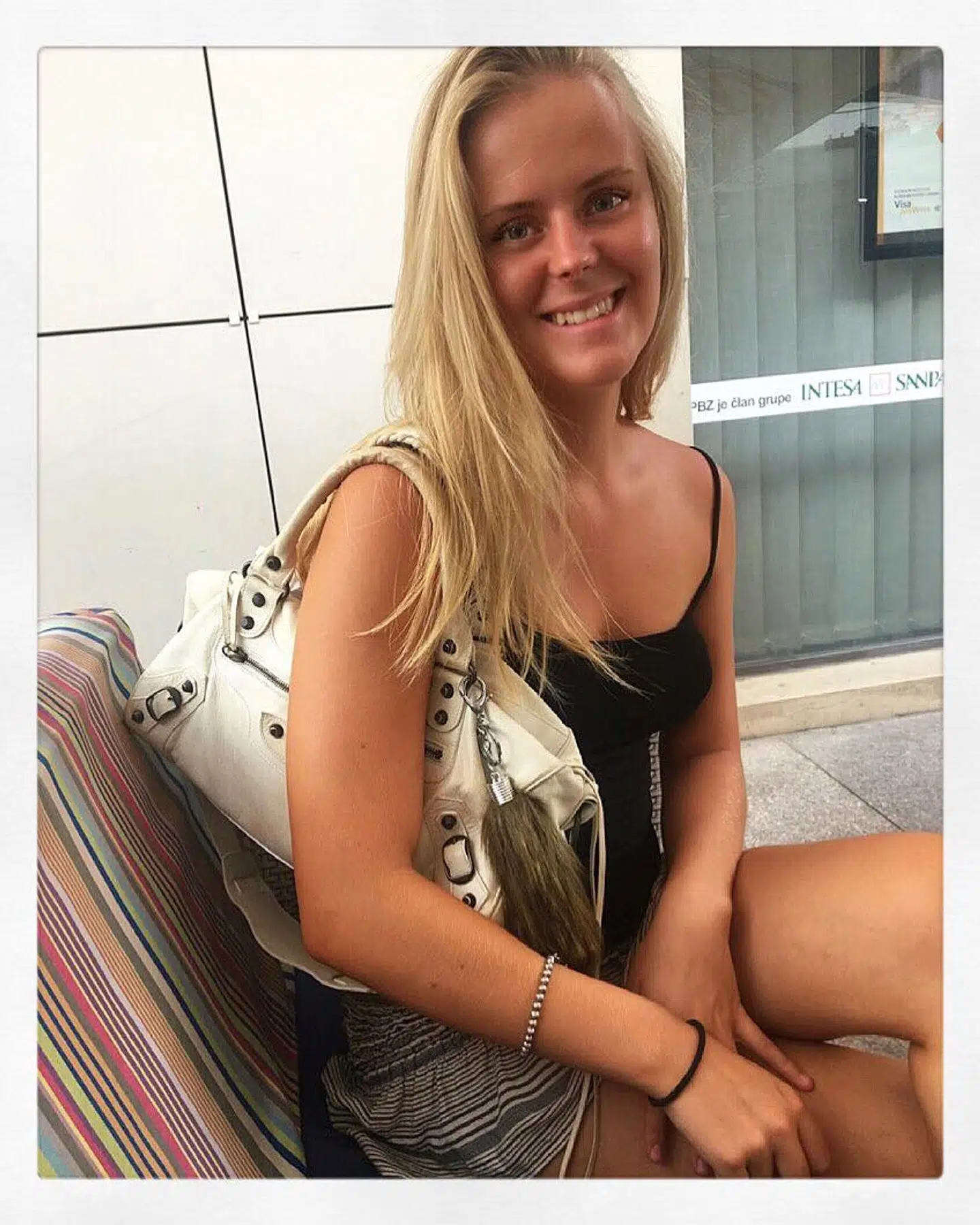 18-årige Rosa Sahlholt går selv på Øregård Gymnasium, men i hendes klasse har de valgt ikke at holde 'puttemiddag'