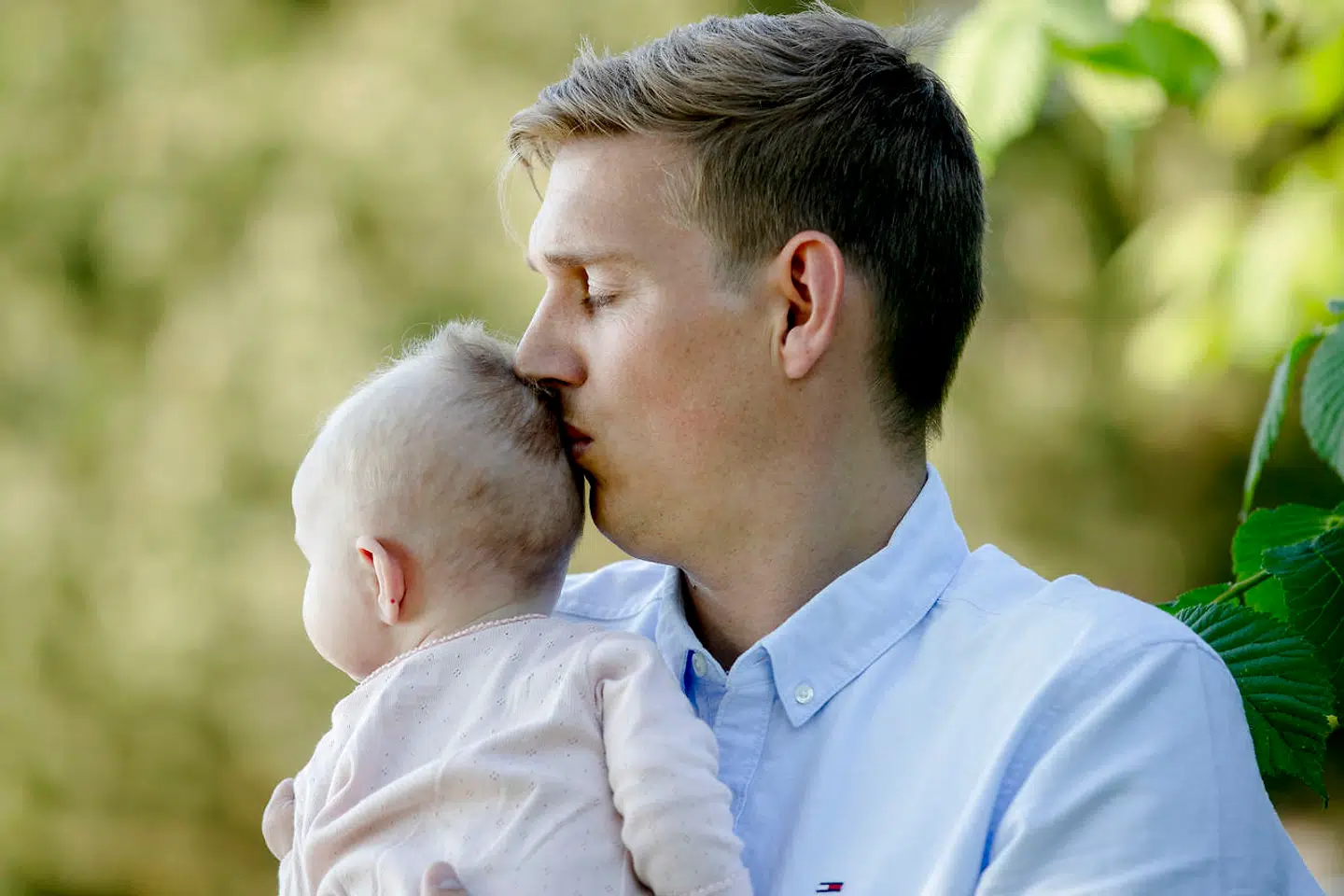 Frederik Kjærgaard Pedersen havde på ingen måde tænkt, at hans lille datter skulle blive til på en fertilitetsklinik: »Fra at være en lyst man har som par, blev det gradvist mere og mere mekanisk og kunstigt,« siger han.