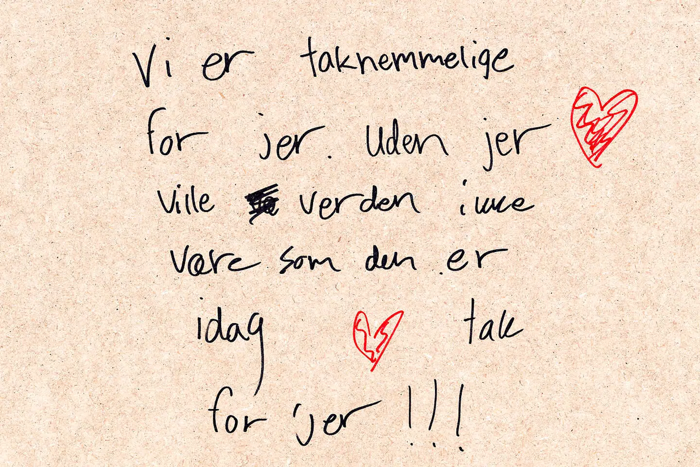 På en væg kunne gæsterne skrive en hilsen til veteranerne.