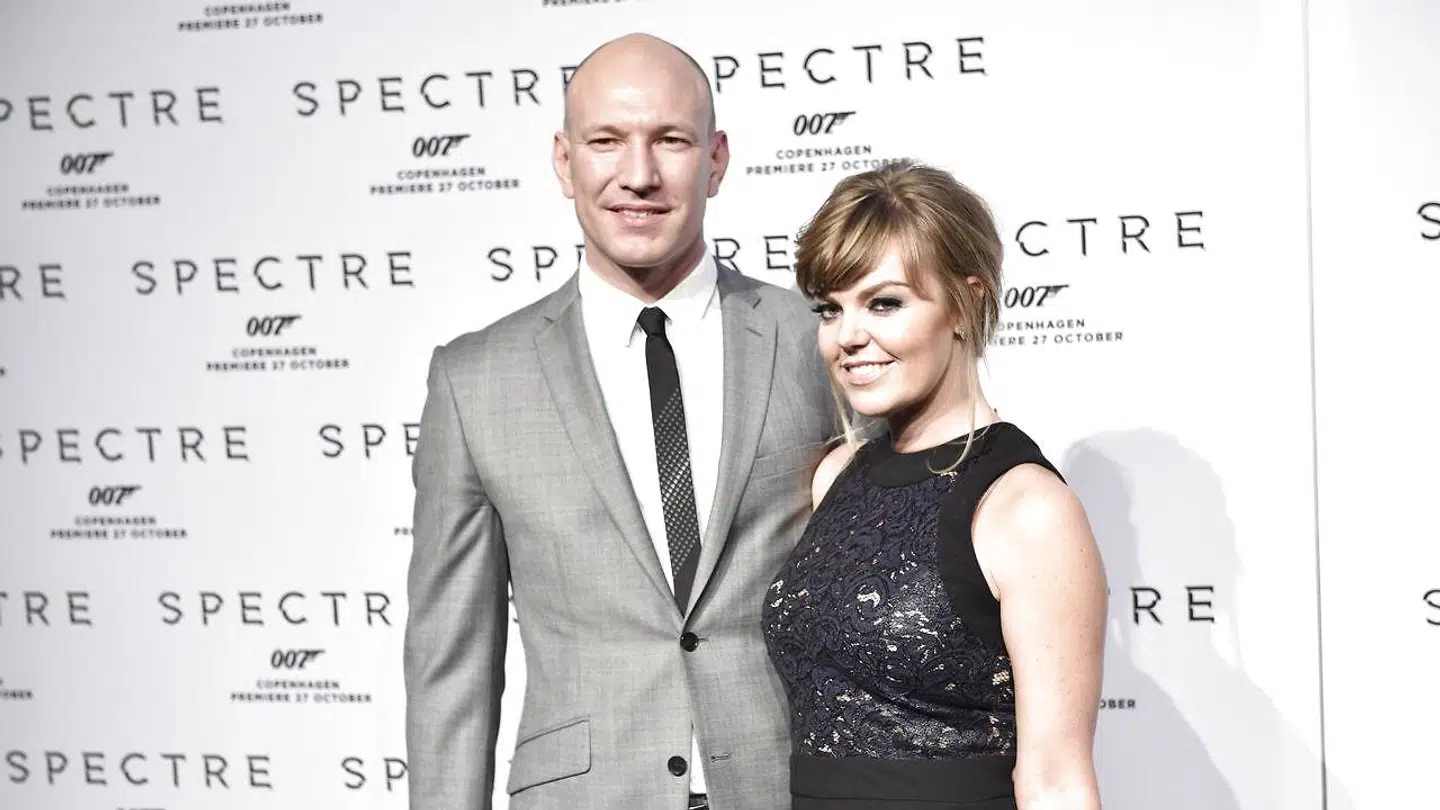 Lina Rafn har dannet par med Kasper Pertho siden 1998. Sammen fik de datteren Karmen i 2010.