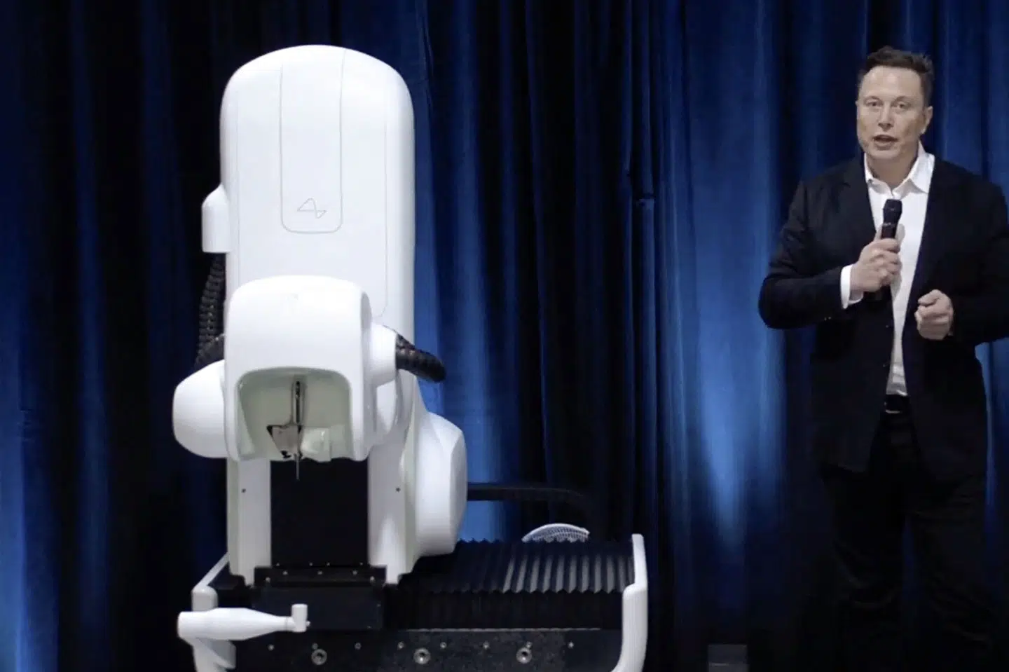 Elon Musk var med til at grundlægge Neuralink i 2016. I starten af 2022 søgte selskabet for første gang om lov til at lave forsøg på mennesker. (Arkivfoto). -/Ritzau Scanpix