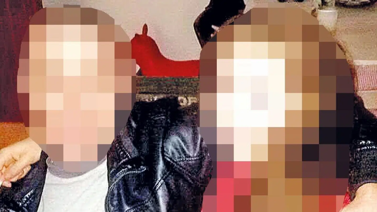 Den 14-årige pige sammen med sin far. (Privatfoto)