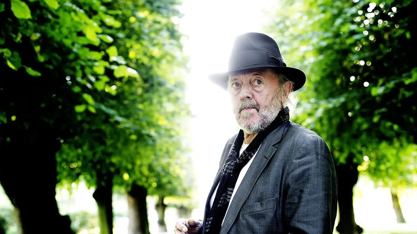 Povl Dissing er kendt for sin karakteristiske stemme, men også for sin ærlighed i de sange, han gennem karrieren har turneret med.