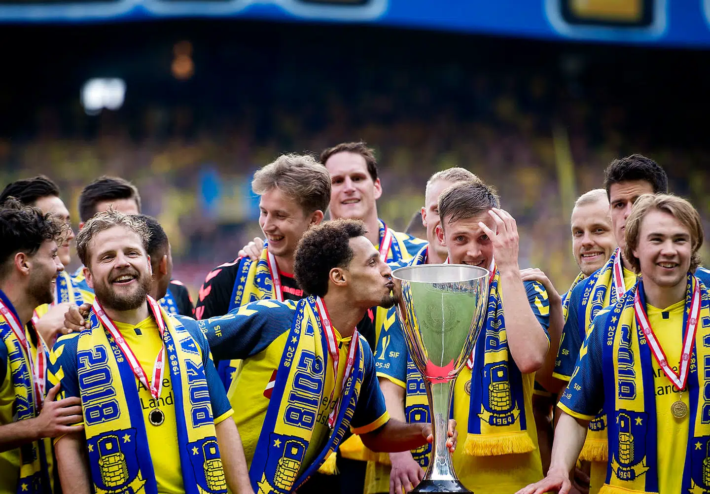 Hany Mukhtar (i midten) skrev under sidste år under på en fire-årig kontrakt, der binder ham til Brøndby frem til sommeren 2021.