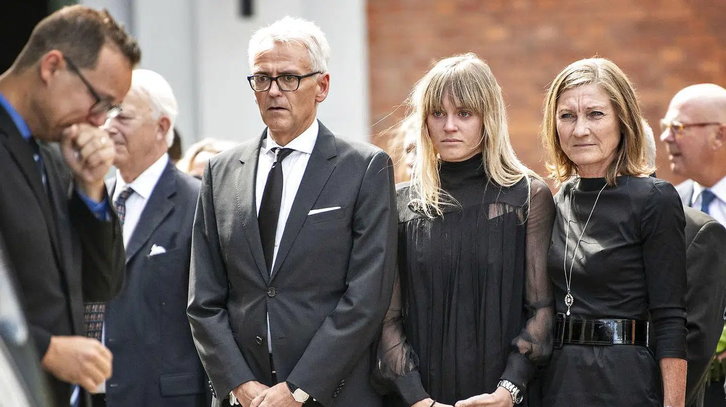 Henrik Stagetorn til sin mors bisættelse.