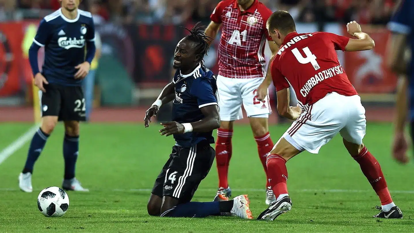 Dame N'Doye blev ramt i hovedet af Bozhidar Chorbadzhiyski, som så rødt mod FCK.