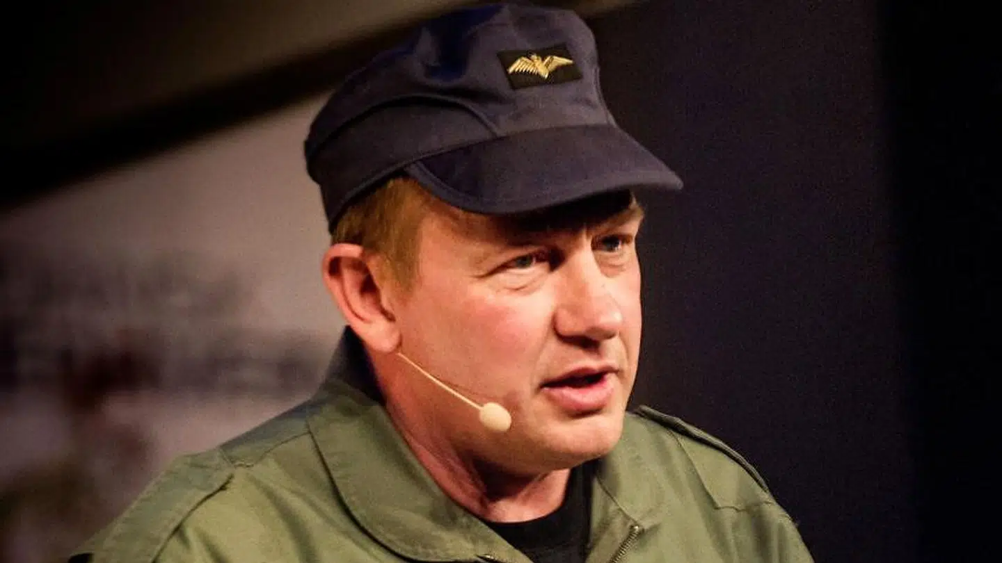 Den livstidsdømte kvindemorder Peter Madsen søger pennevenner fra sin fængselscelle via Facebook.