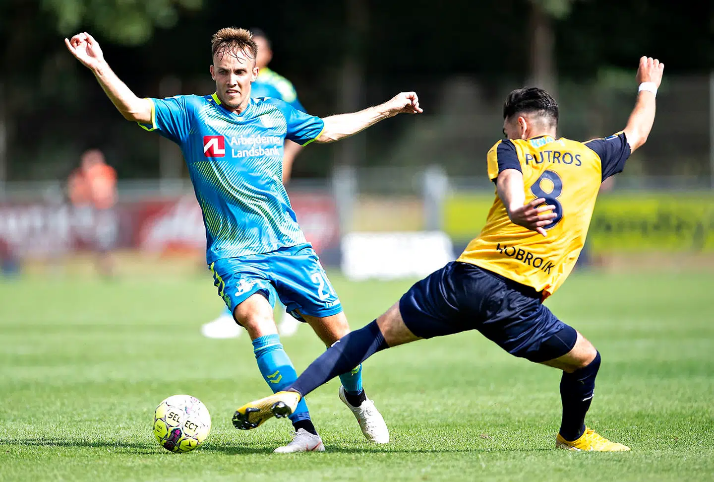 Brøndbys Lasse Vigen Christensen mod Hobros Frans Dhia Putros i Superliga-kampen mellem Hobro IK og Brøndby IF på DS Arena i Hobro , søndag 29. juli 2018.