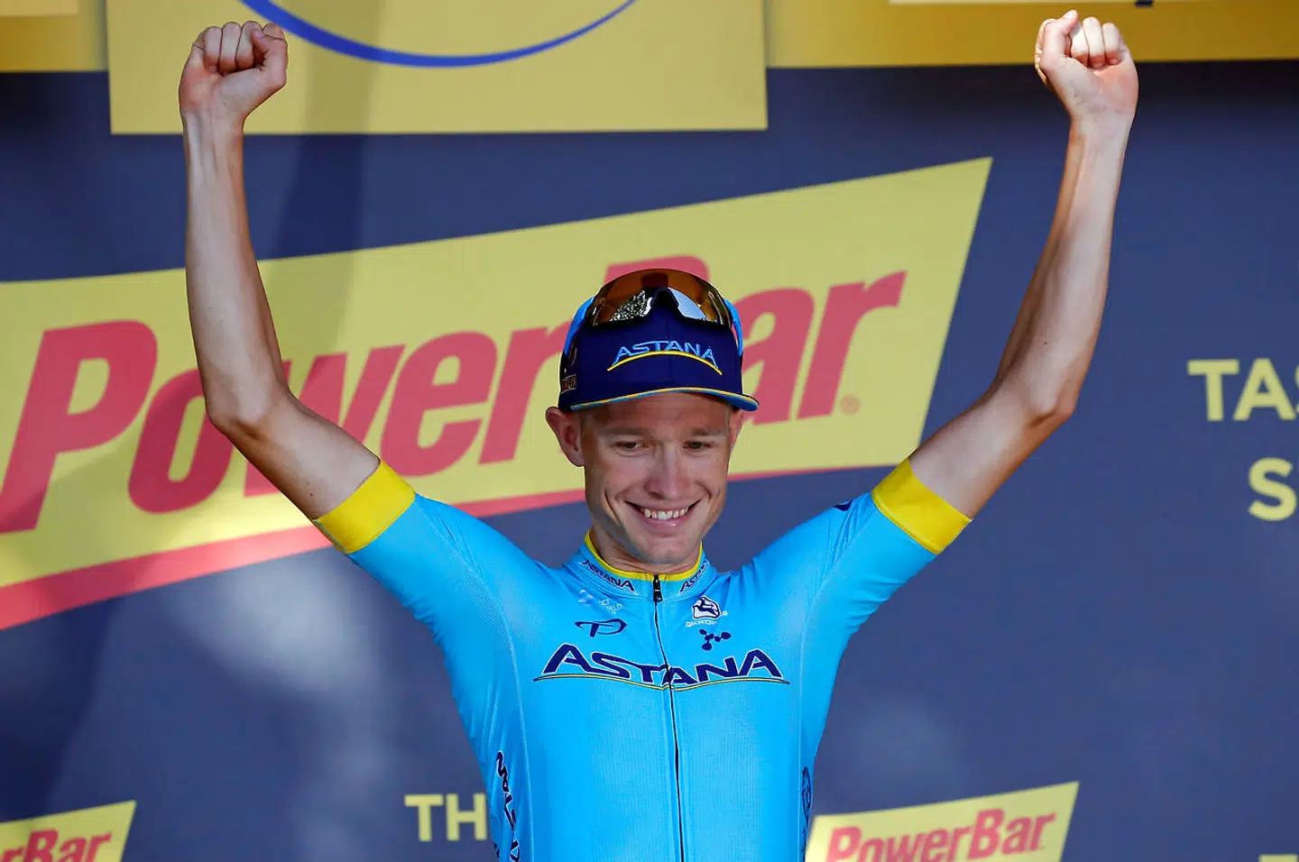 Magnus Cort på podiet efter sin etapesejr i årets Tour de France.