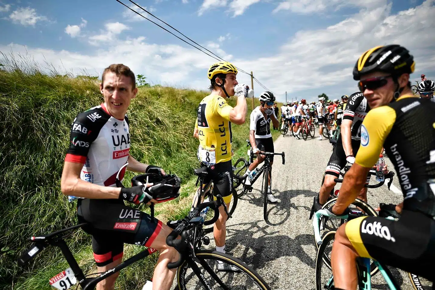 Dan Martin (tv) og Geraint Thomas (i gult) under årets Tour de France.
