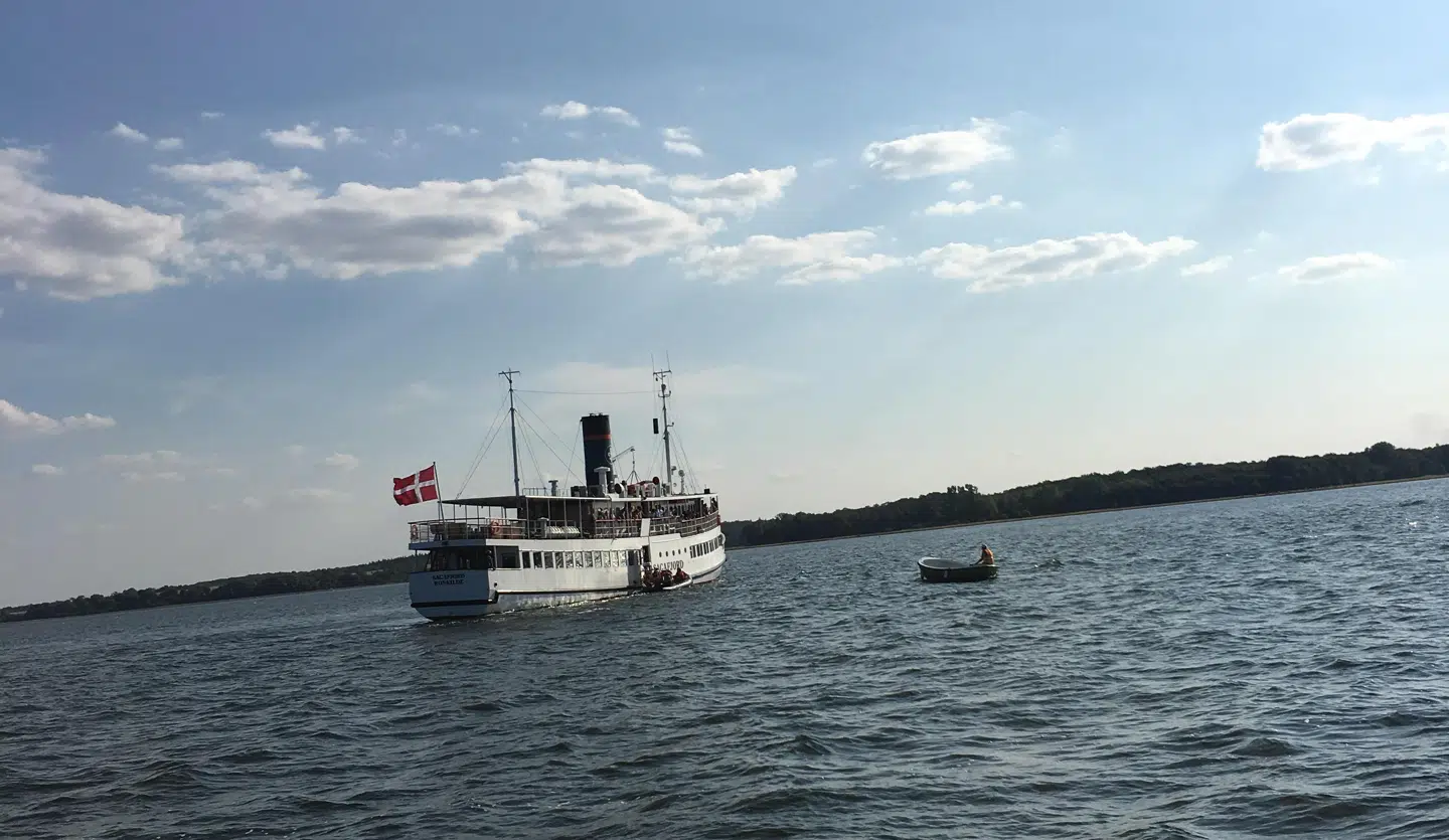 De 130 passagerer på Sagafjord er i øjeblikket igang med at blive evakueret.