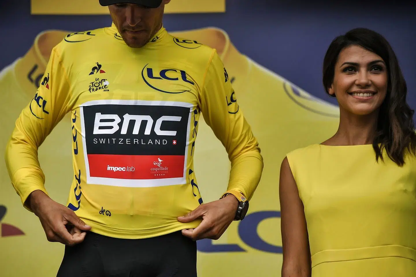 Laurence Galon (th) ved siden af Greg van Avermaet.