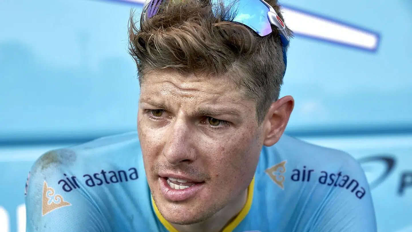Jakob Fuglsang er dumpet ned som nummer 12 i klassementet.