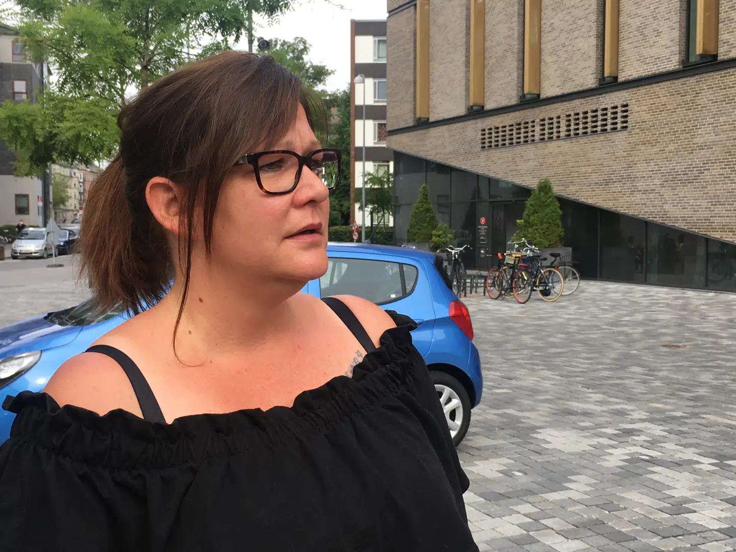 Tidligere jobcenter-medarbejder Henriette Sommer vidnede tirsdag i Retten på Frederiksberg mod en kontanthjælpsmodtager, der på internettet har beskyldt hende for at lyve og bedrage.