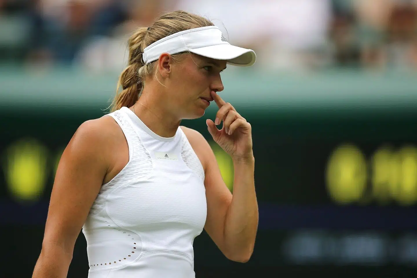 Caroline Wozniacki i kampen mod Ekaterina Makarova i Wimbledon.