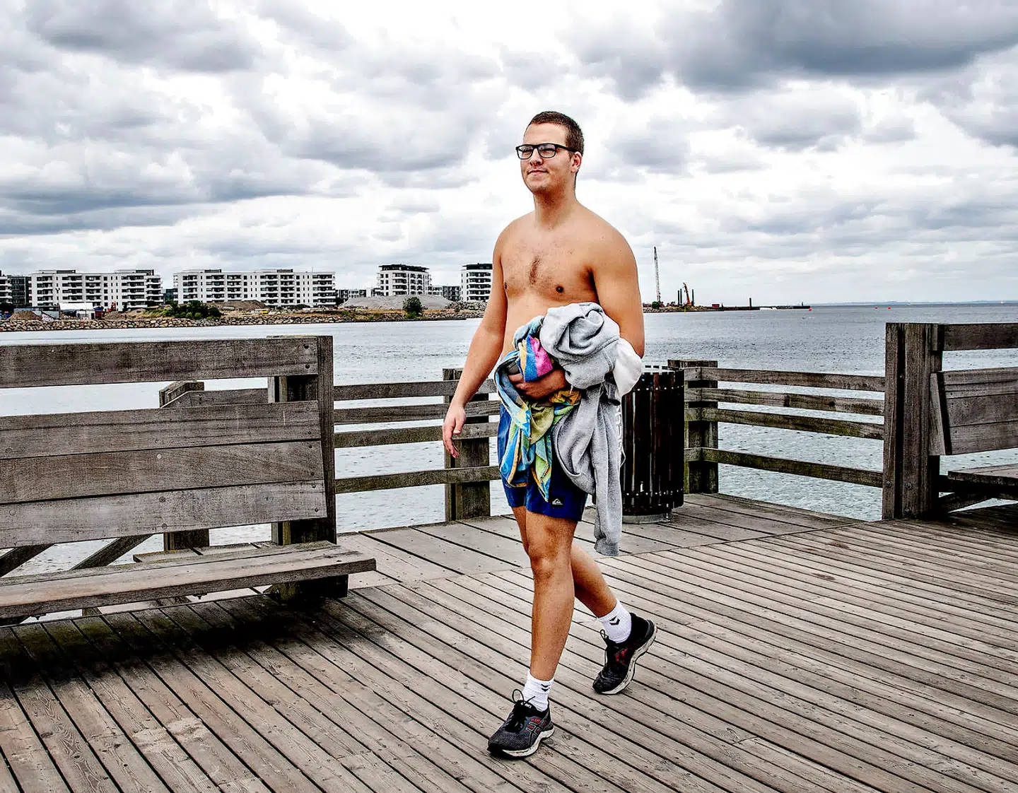 »Jeg føler, at jeg opnår noget i spillet, fordi jeg hele tiden kommer videre. Men det er en illusion, som spildesignerne får os til at hoppe på,« siger Simon.