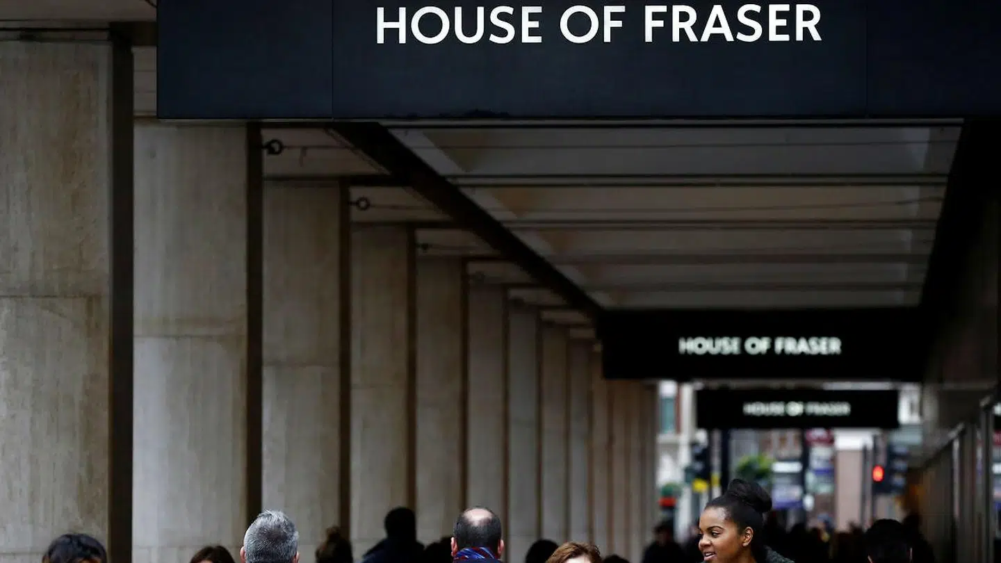House of Fraser lukker over halvdelen af sine butikker.