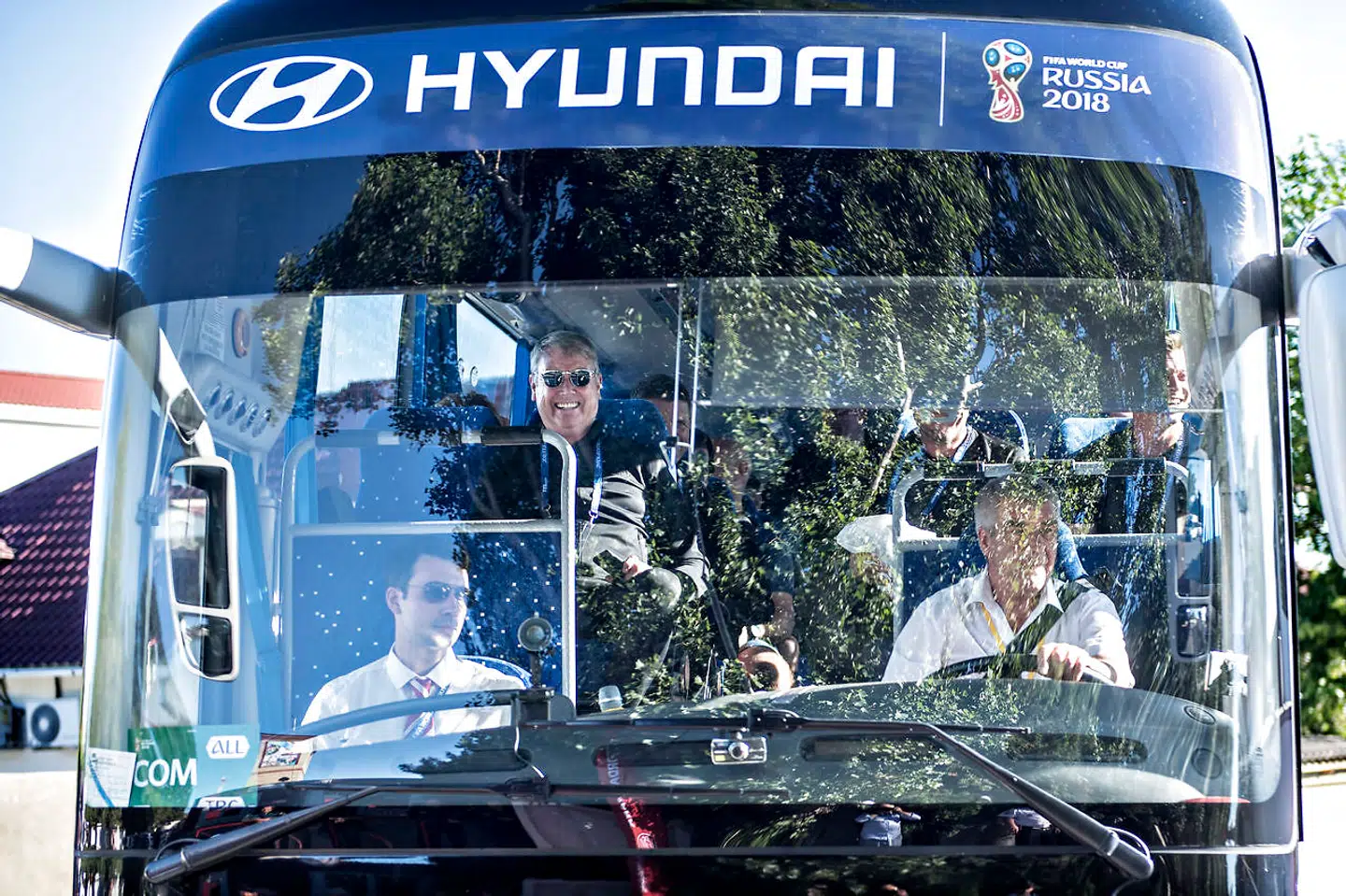 VM 2018 Rusland. Spillerne ankommer til Beton Brut Hotel hvor det danske fodboldlandshold opholder sig under VM.