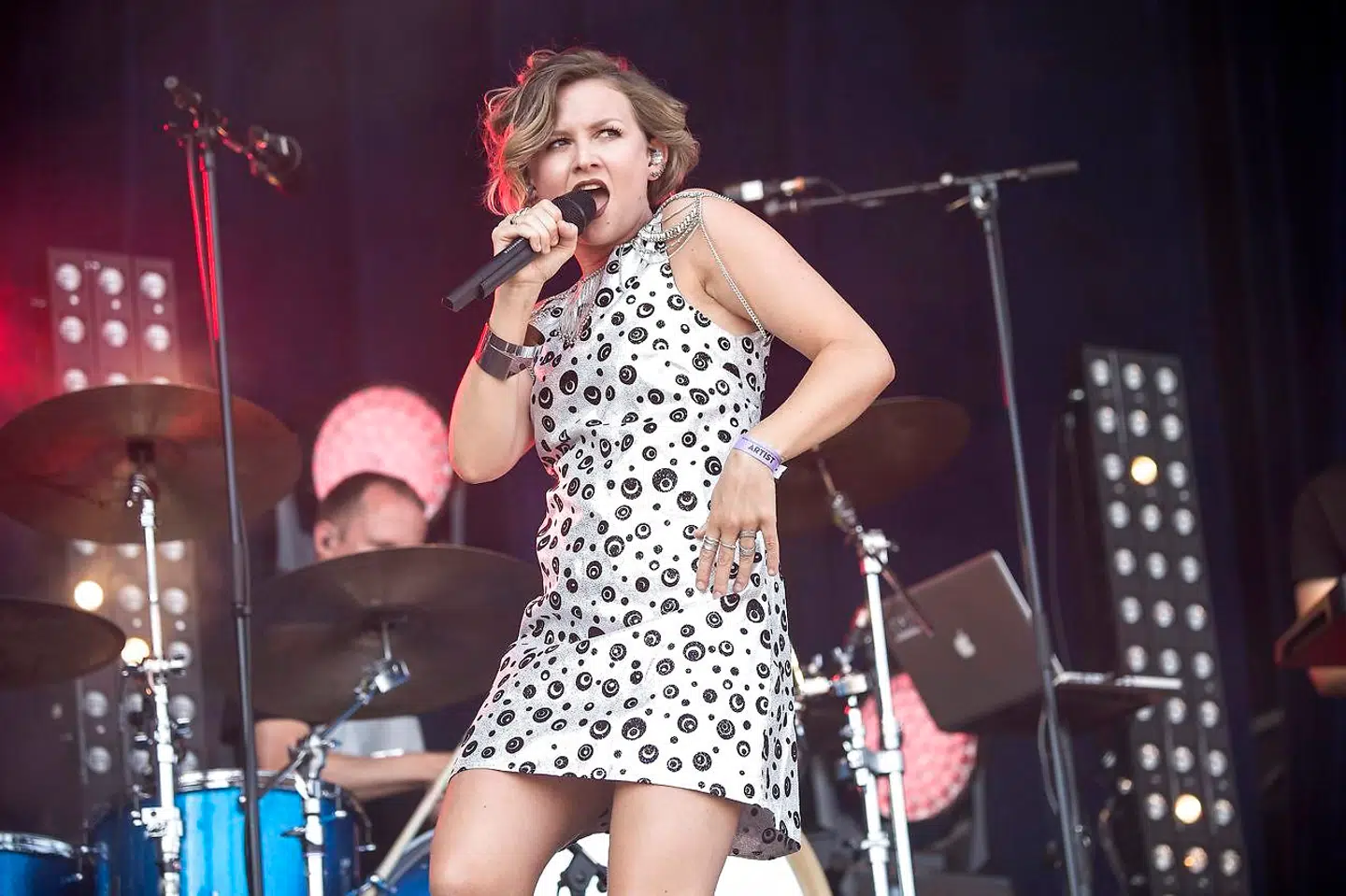 Stine Bramsen på scenen under Grøn Koncert i Kolding i juli 2016.