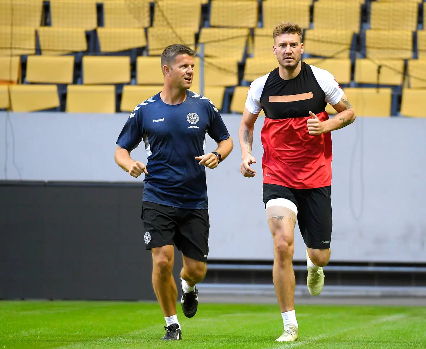 Nicklas Bendtner dagen inden han blev vraget til VM-truppen