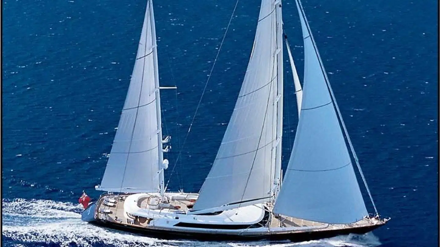 Båden ligger til dagligt til i italienske Genoa.