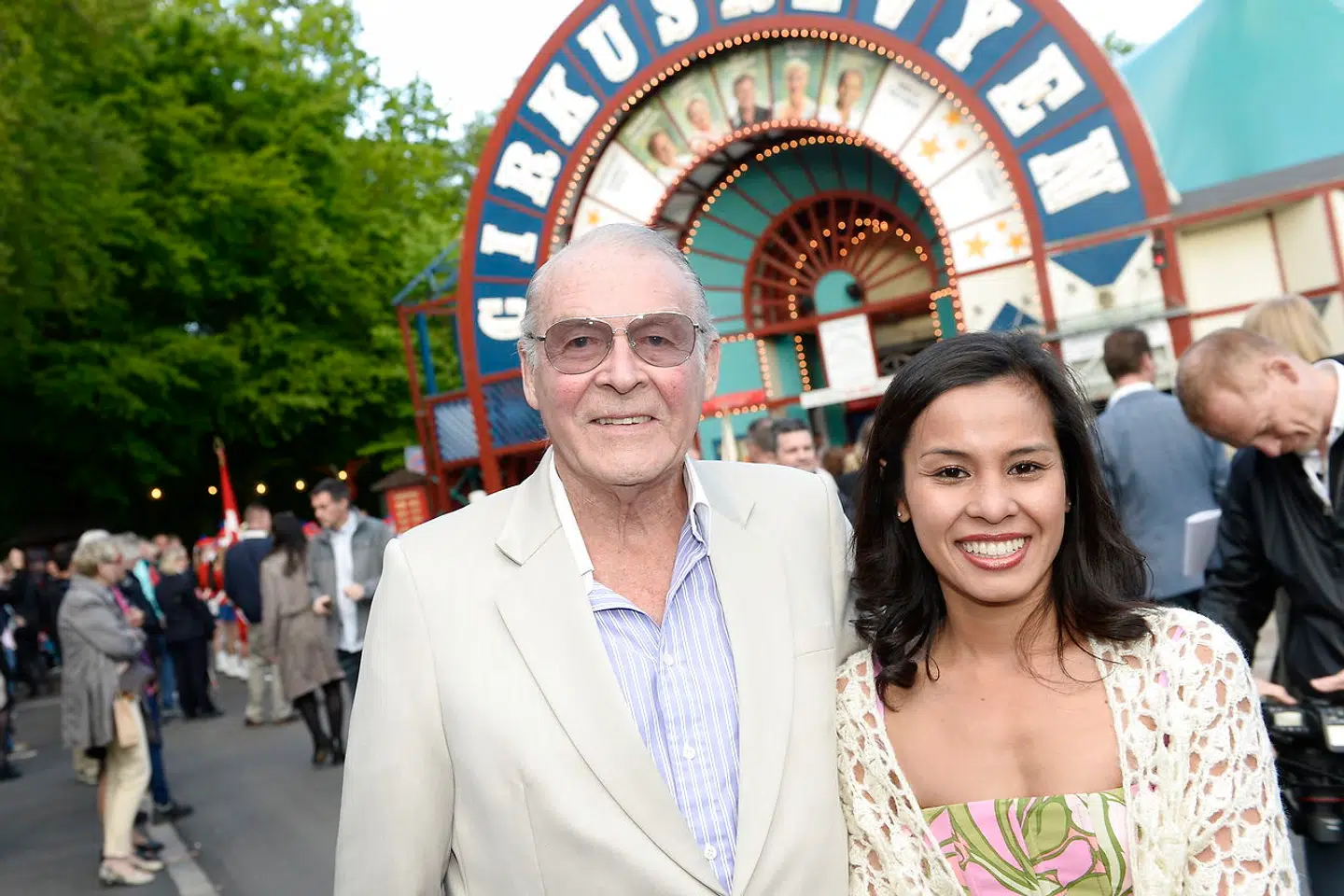 Klaus Pagh ses her sammen med 'Nancy' til premieren på Cirkusrevyen i 2014. Arkivfoto