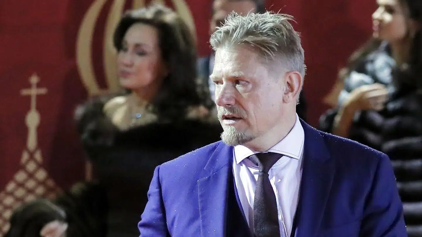 Peter Schmeichel ved VM-lodtrækningen i december sidste år.