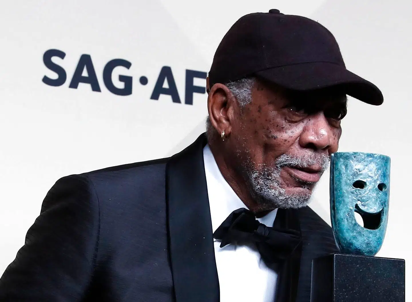 Morgan Freeman med den Lifetime Achievement-pris, han i januar i år modtog fra Screen Actors Guild.