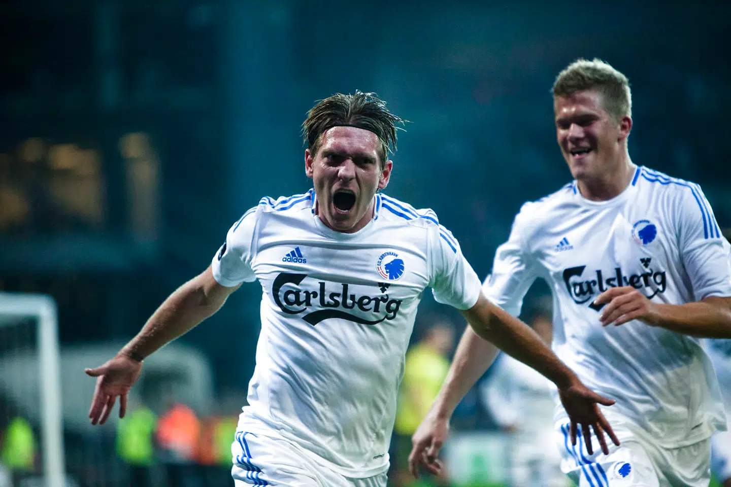 Kris Stadsgaard scorer for FCK mod Brøndby i 2013-guldsæsonen.