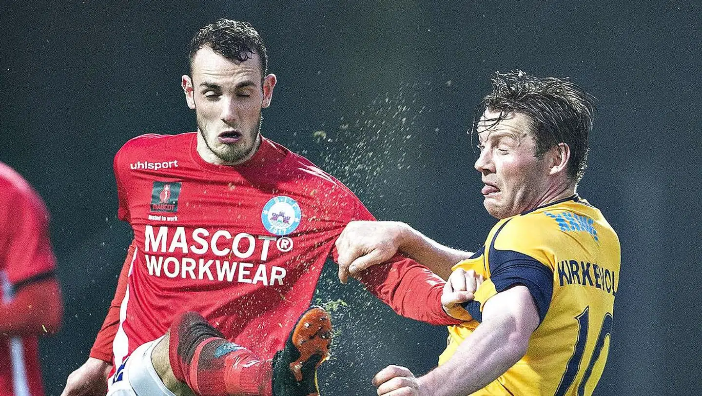 Silkeborgs Jens-Martin Gammelby mod Hobros Pål Alexander Kirkevold i Alka Superliga gruppespil kampen mellem Hobro IK og Silkeborg IF på DS Arena i Hobro , den 16. april 2018. (Foto: Henning Bagger/Ritzau Scanpix)