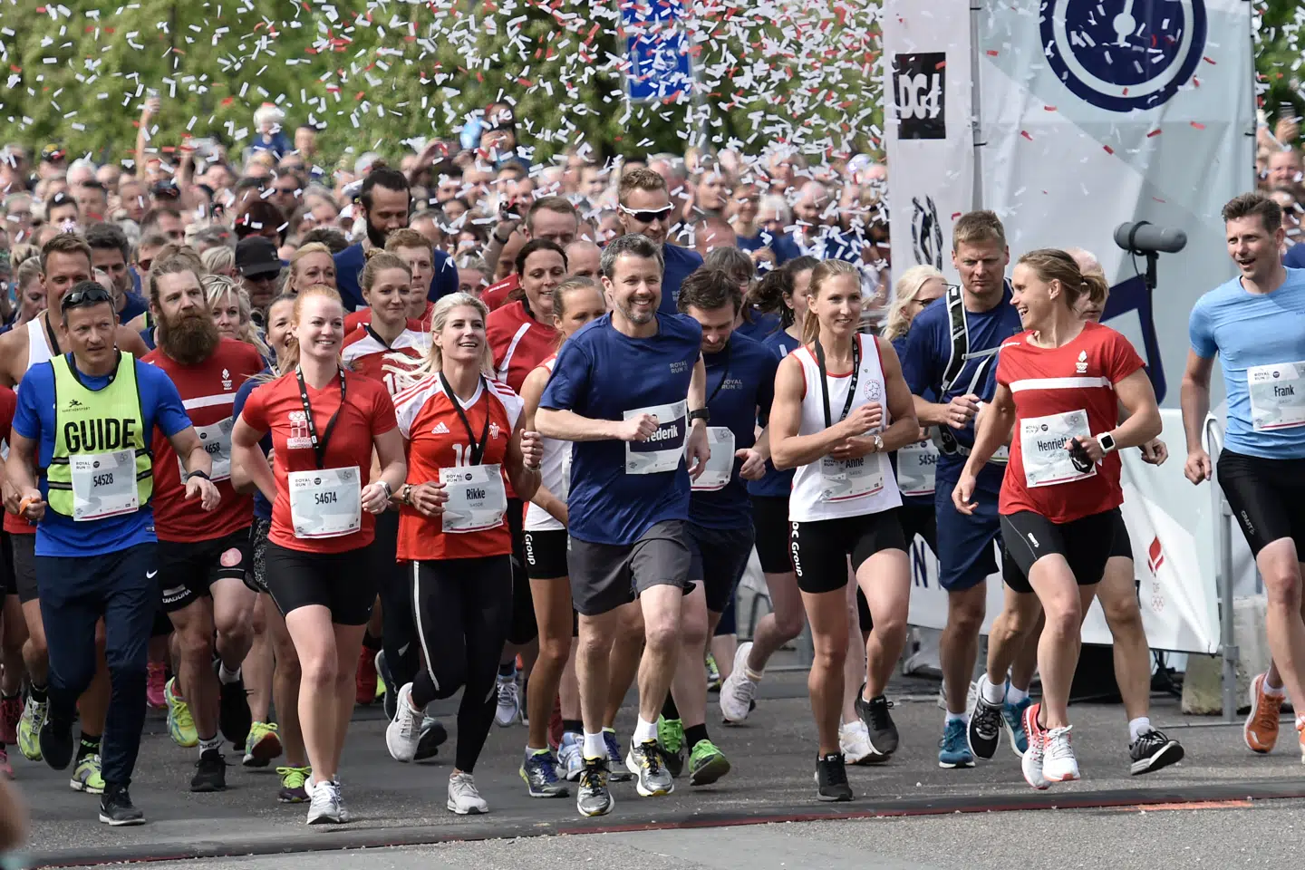 Kronprins Frederik løber "Royal Run" i Odense,mandag den 21. maj 2018. I løbet af dagen løber Kronprinsen iDanmarks fem største byer i forbindelse med, at han fylder 50 ården 26. maj 2018. Royal Run-løbet er delt op i temaer, derafspejler Kronprinsens liv. I Odense er temaet OL. (Foto: MadsClaus Rasmussen/Scanpix 2018)