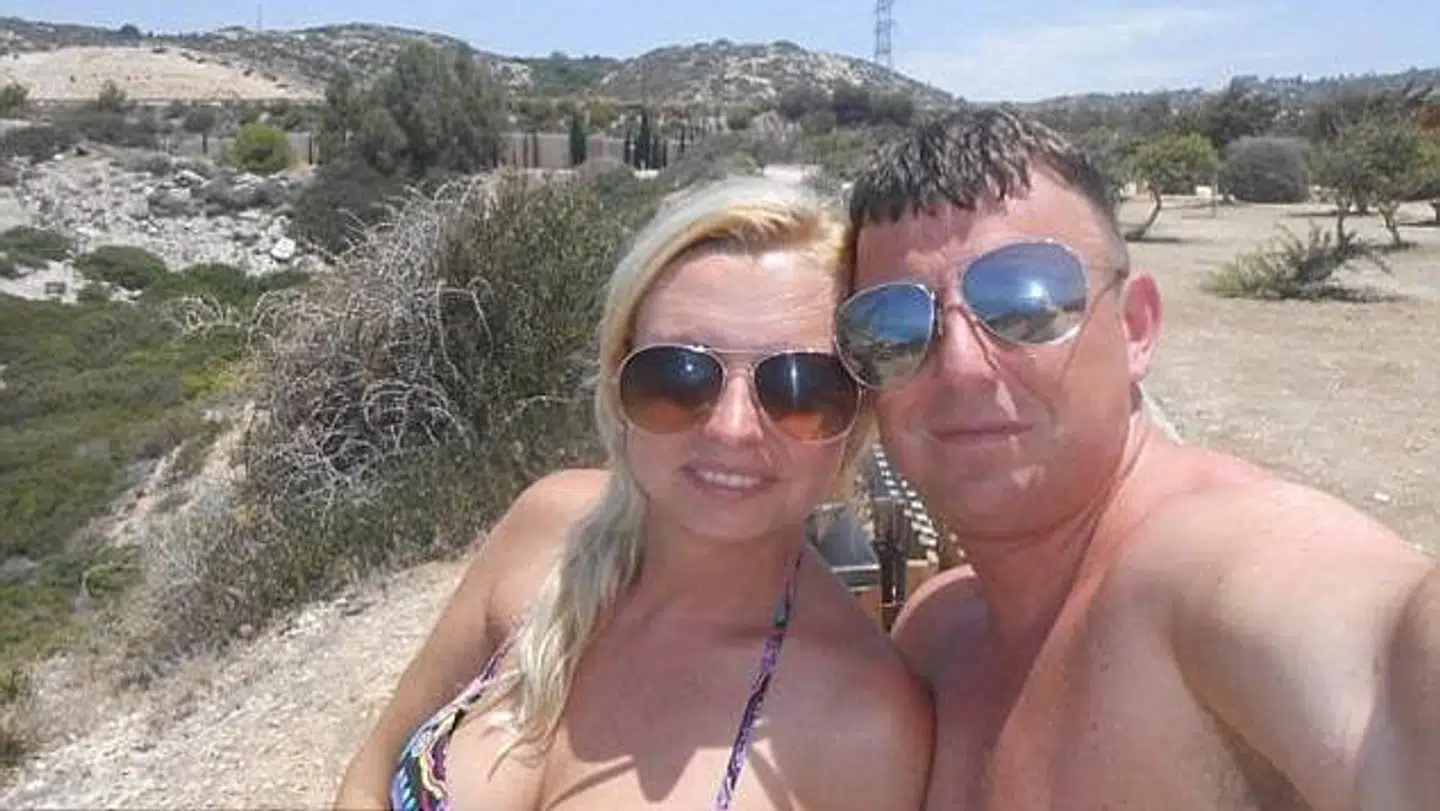 Sarah Bramley sammen med Michael Lawson, som hun nu anklages for at være medskyldig i mordet på ham.