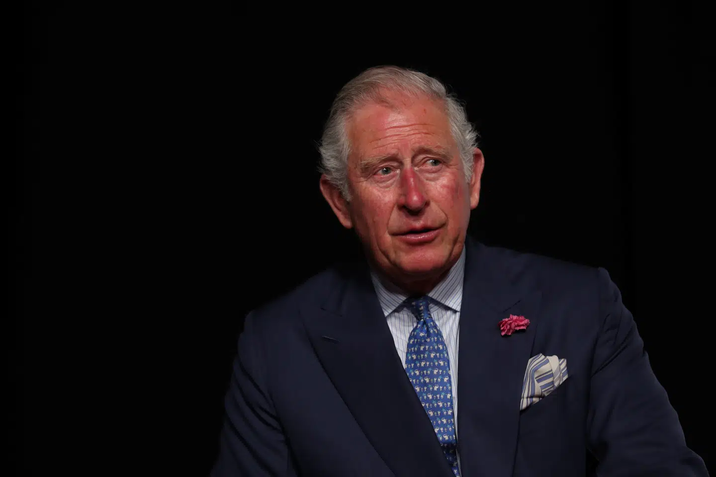 Prins Charles skal føre Meghan Markle op til alteret.