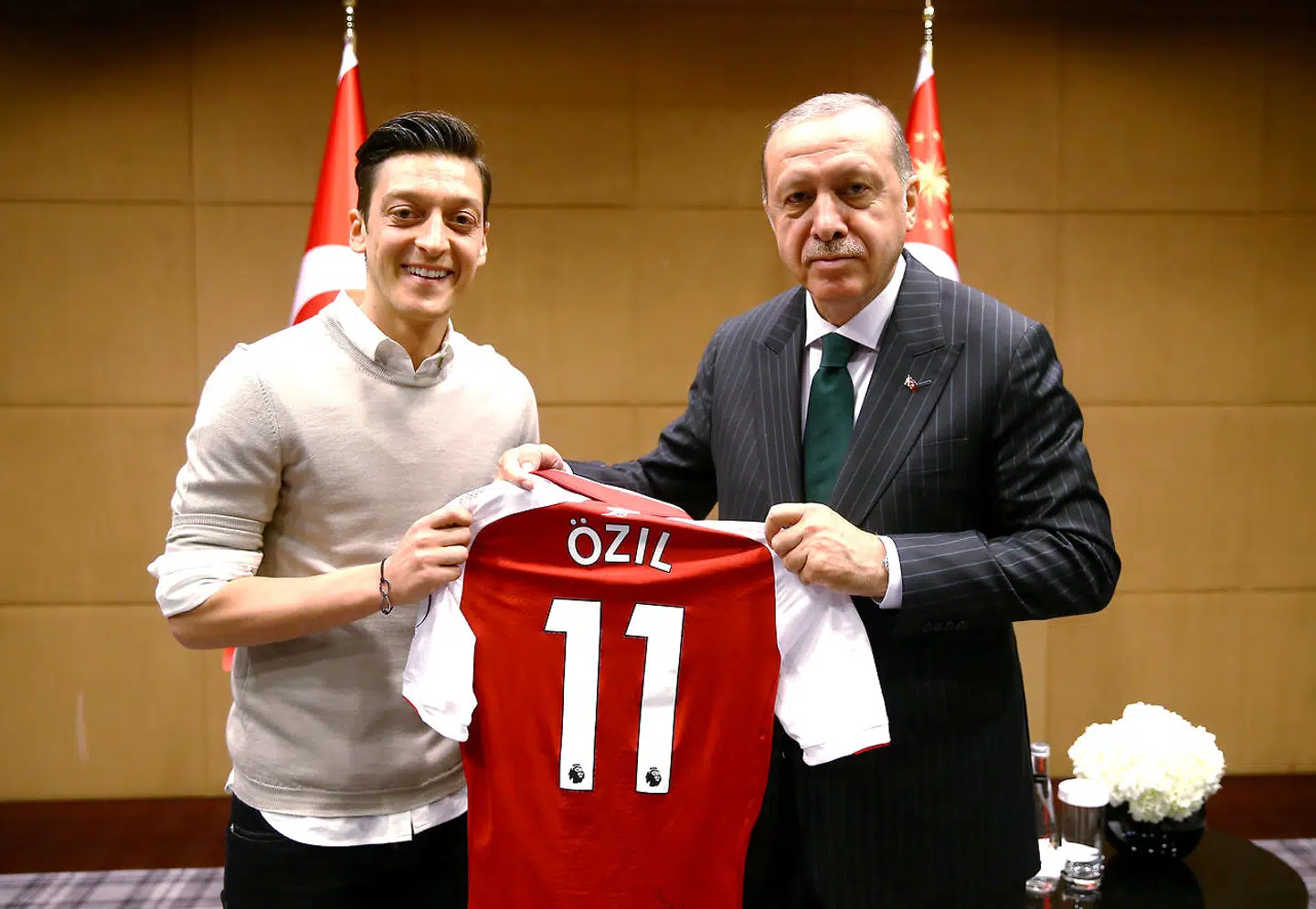 Fodboldspilleren Mesut Özil fra Arsenal (tv.) og Tyrkiets præsident, Tayyip Erdogan. London 13. maj.