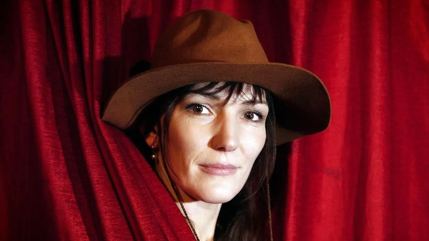 Skuespillerinde Andrea Vagn Jensen er blevet gift med sin ti år yngre kæreste, Kasper Pilemand.